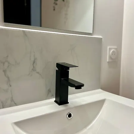 La Feuilleraie N1-standingappart-wifi-proche Lejlighed